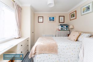 Bedroom- click for photo gallery